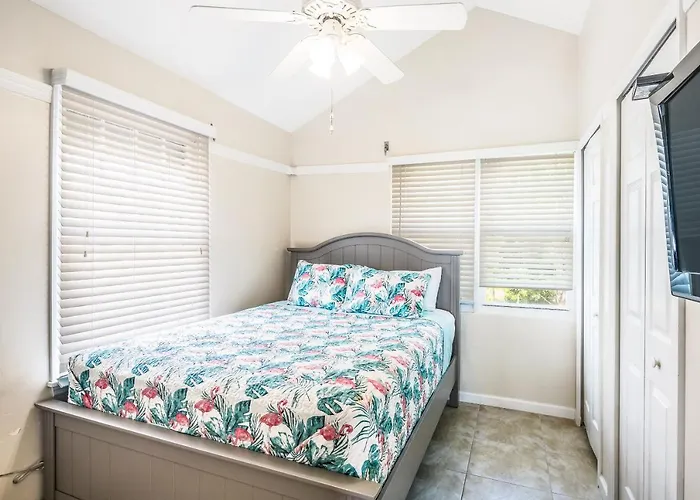 Duck Key Retreat Villa #5105